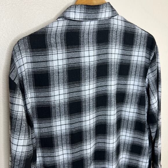 Black and White Plaid Long Sleeve Button Up Small - Picture 7 of 10